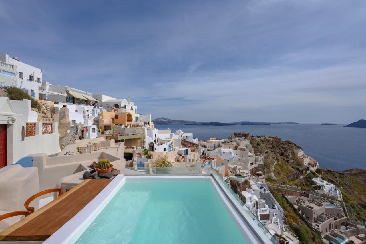 Nano Oia Villas Exterior photo